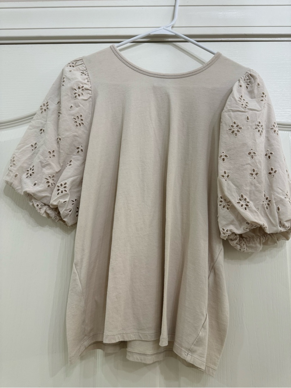 Old Navy Women's Beige Puff-Sleeve Eyelet Top